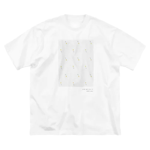 Yellow Flower Pattern  ビッグシルエットTシャツ