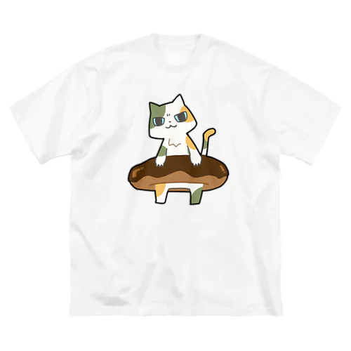 ドーナツをゲットしてご満悦の猫 Big T-Shirt