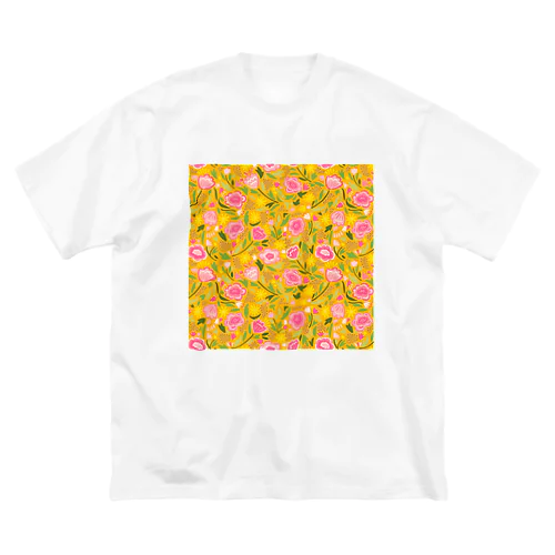エキゾチックな花柄（黄色／小） ビッグシルエットTシャツ