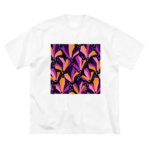 モクレンをイメージした花柄（紫） ビッグシルエットTシャツ