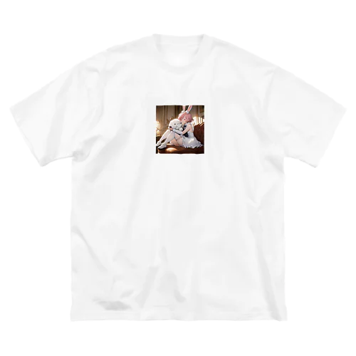 うさぎと犬のハグ Big T-Shirt