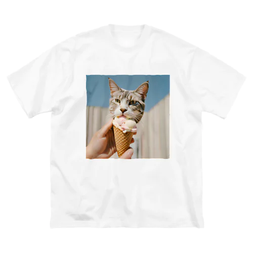 アイスにかぶりつく猫 ビッグシルエットTシャツ