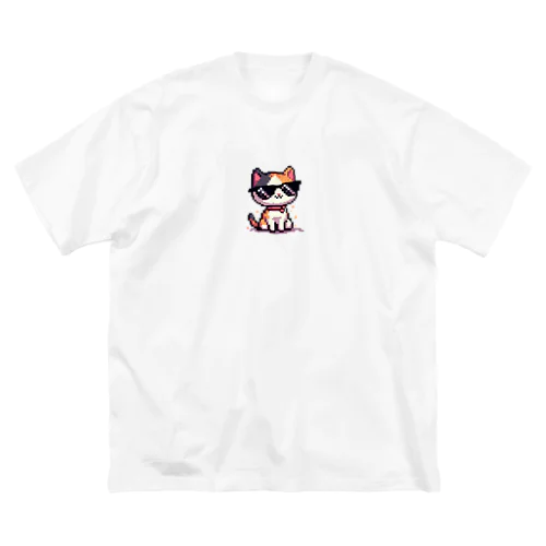 サングラスをかけた三毛猫 ビッグシルエットTシャツ