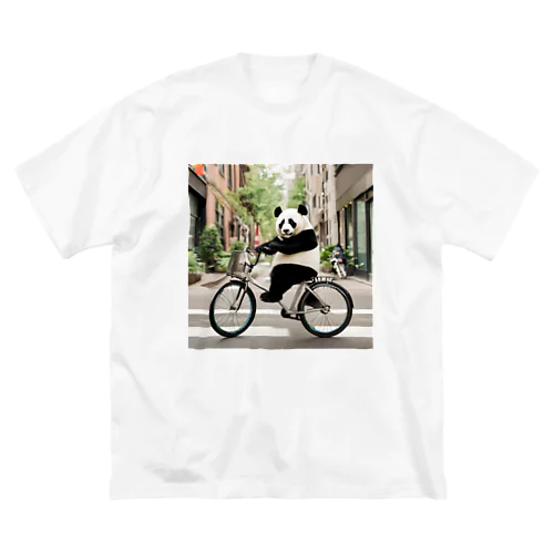 街の中を自転車で走るパンダ Big T-Shirt