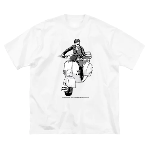 クラシックスクーターに乗る男性 Big T-Shirt