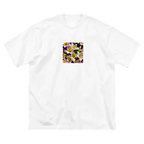 フリージア Big T-Shirt