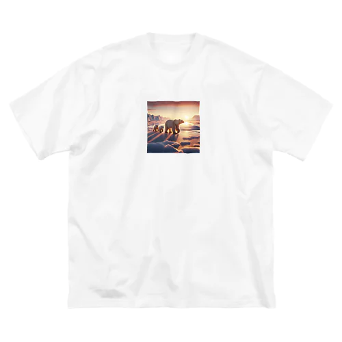 夕日とシロクマ Big T-Shirt