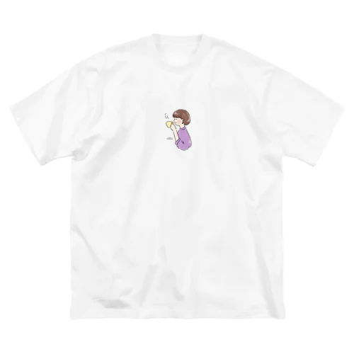 ほっとひと息つく女の子　紫芋 Big T-Shirt