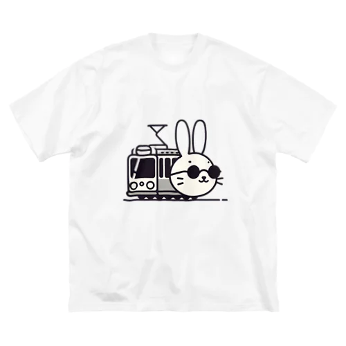 電車に乗ったうさぎ Big T-Shirt