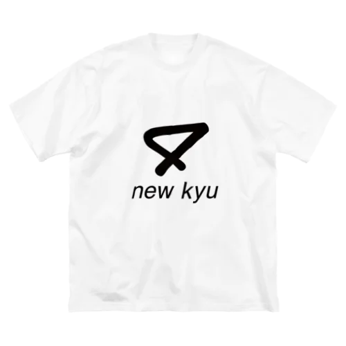 new kyu ロゴ ビッグシルエットTシャツ