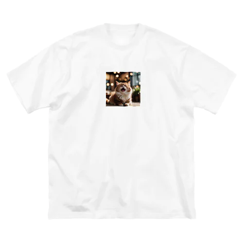 くしゃみをしている猫 Big T-Shirt