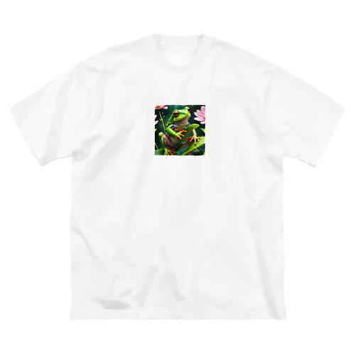 コスモスの葉をよじ登るアマガエル Big T-Shirt