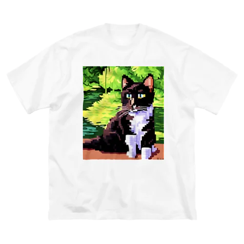 Fresh greenery and cat！ Big T-Shirt