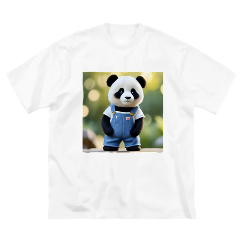 オーバオールを着るパンダ🐼 Big T-Shirt