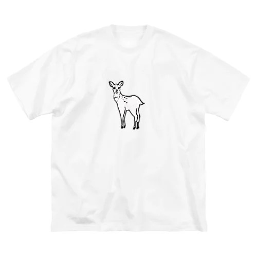 こちらをみつめる鹿 ビッグシルエットTシャツ