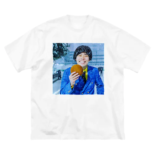 サツマカワRPGが雪の中どら焼きを食べるTシャツ Big T-Shirt