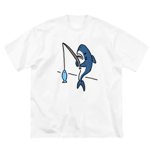 釣りをするサメ ビッグシルエットTシャツ