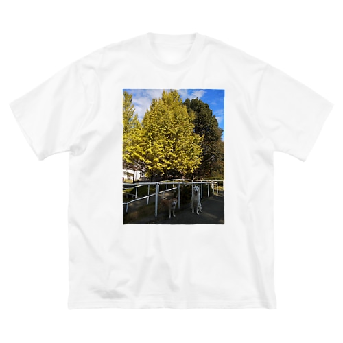 秋の犬 Big T-Shirt