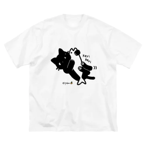 ケリケリねこ Big T-Shirt