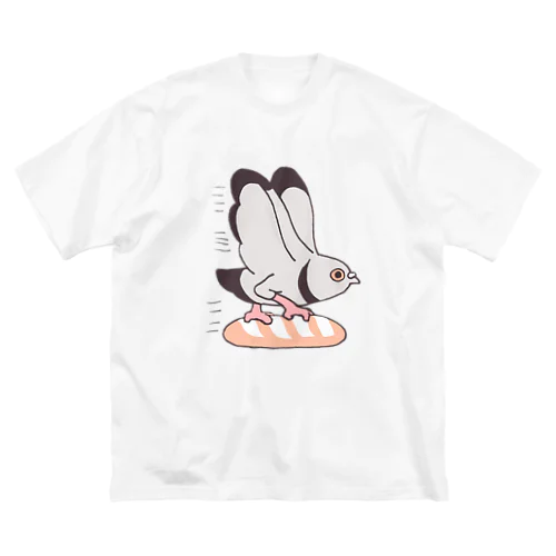 フランスパンをさらう鳩 ビッグシルエットTシャツ