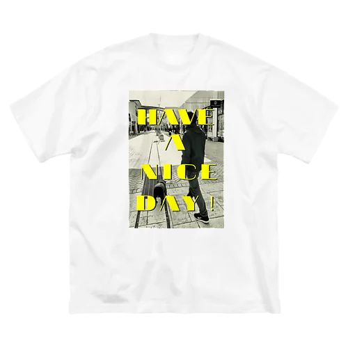 休日 Big T-Shirt