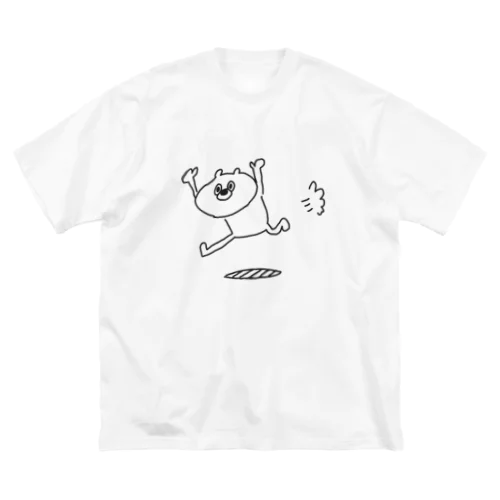 走るクマ　大きめ ビッグシルエットTシャツ