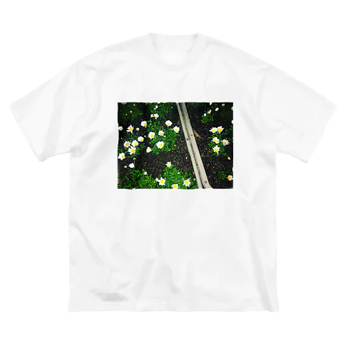 道端の草 ビッグシルエットTシャツ