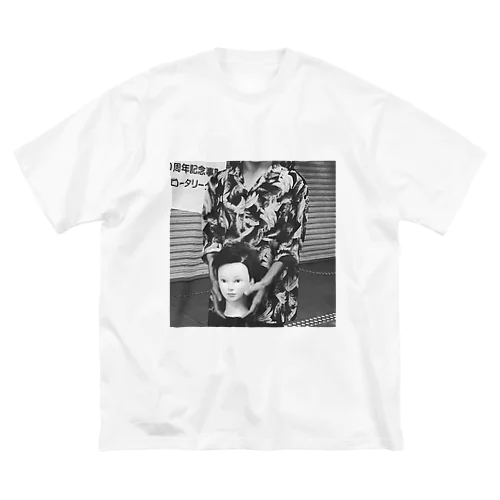 Banksy的な ビッグシルエットTシャツ