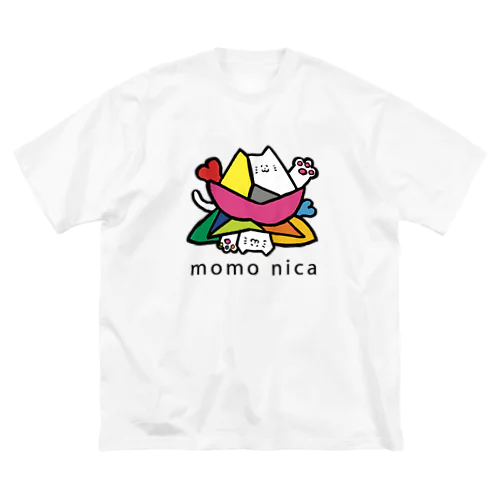 モモニカ Big T-Shirt
