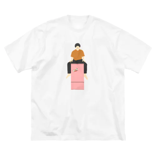 冷蔵庫に乗る人 Big T-Shirt