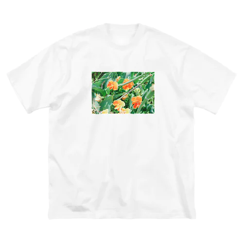 オレンジの花 Big T-Shirt