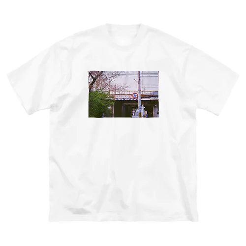 春 Big T-Shirt
