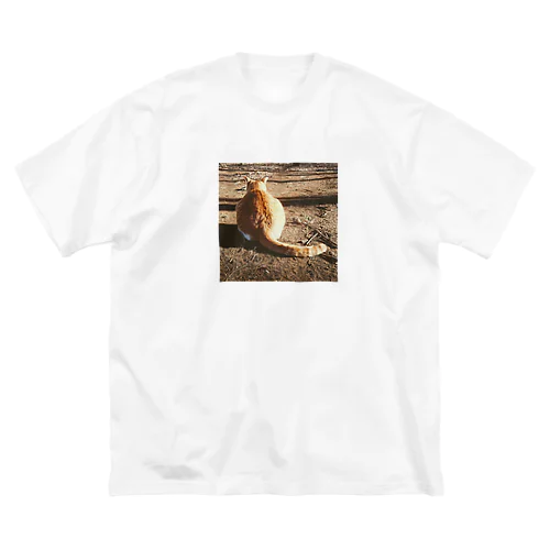 哀愁の猫背中 Big T-Shirt