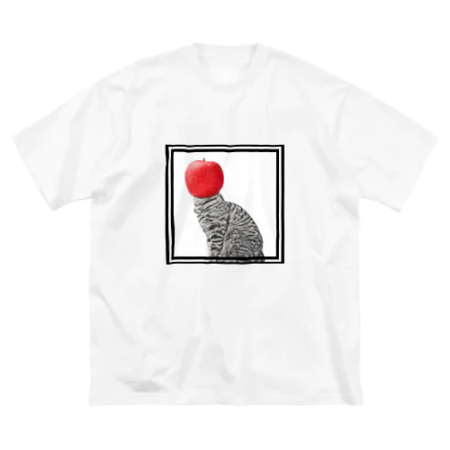 猫とリンゴ ビッグシルエットTシャツ