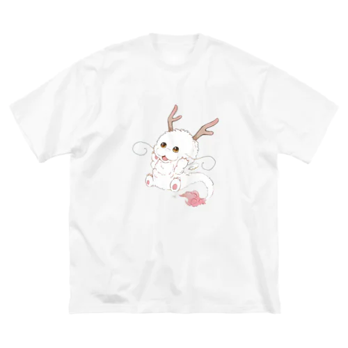 幸運を運ぶ♡白龍ちゃん Big T-Shirt