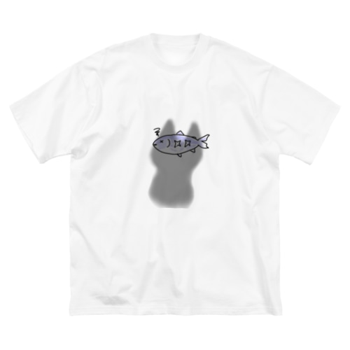 猫に狙われる魚 Big T-Shirt