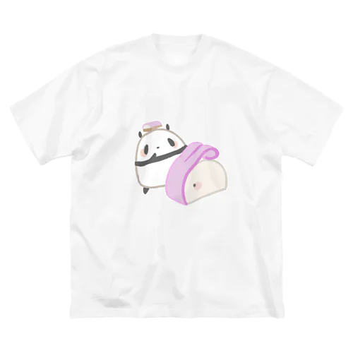 かまぼこが持つポテンシャルにほれぼれするパンダ ビッグシルエットTシャツ