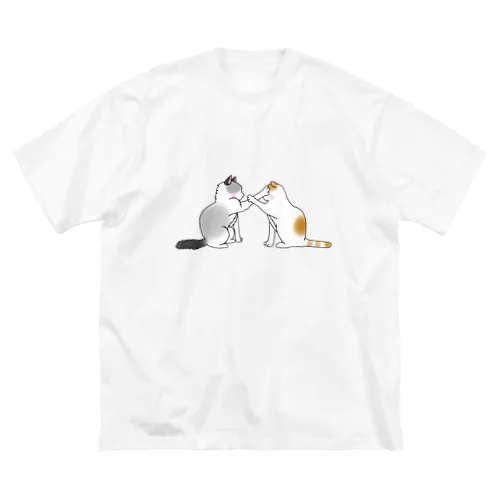 猫たちの喧嘩 ビッグシルエットTシャツ
