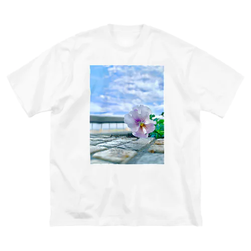 青空とご機嫌な花 Big T-Shirt