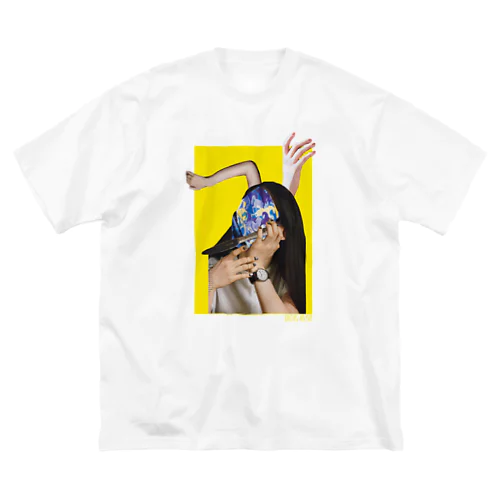 ナイフの女 ビッグシルエットTシャツ