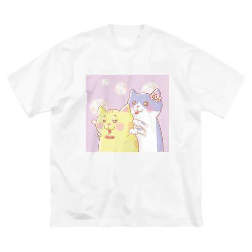 肩たたきするねこ ビッグシルエットTシャツ