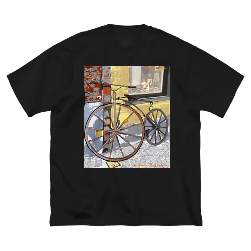 ブルージュの骨董品店 Big T-Shirt