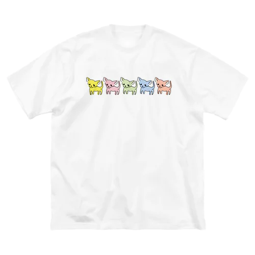 ゆるチワワ（カラフル） ビッグシルエットTシャツ