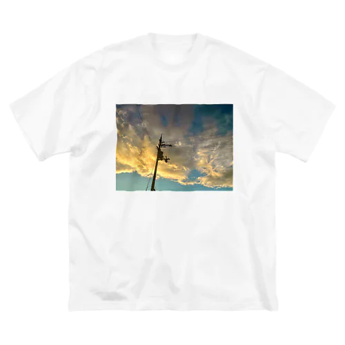 痛い空 ビッグシルエットTシャツ