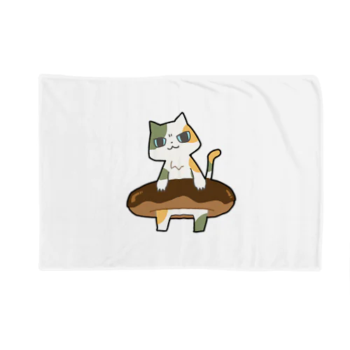 ドーナツをゲットしてご満悦の猫 Blanket