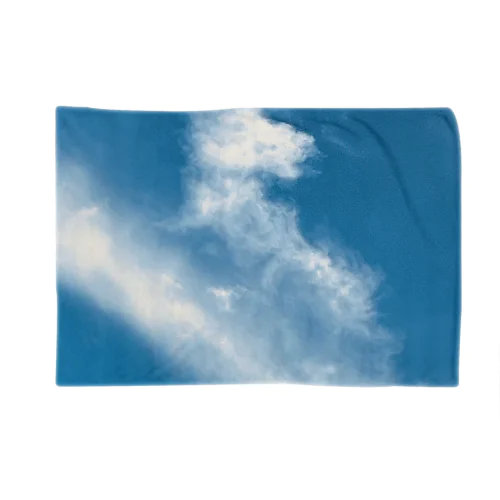 Climbing the clouds Blanket