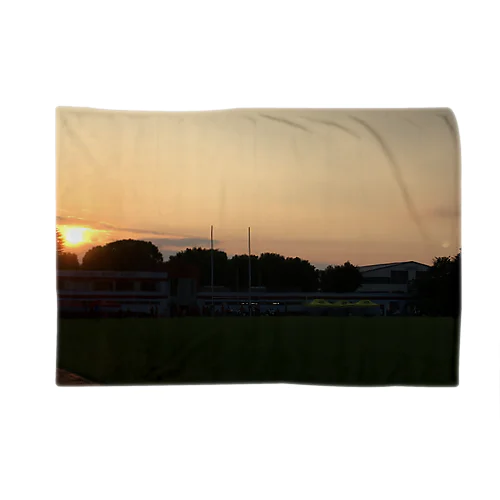 ラグビー場の夕焼け Blanket