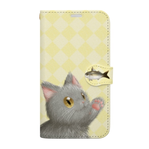 お魚にゃーvar.3もふもふ　灰猫　イエロー　ダイヤ柄　肉球マーク付き Book-Style Smartphone Case