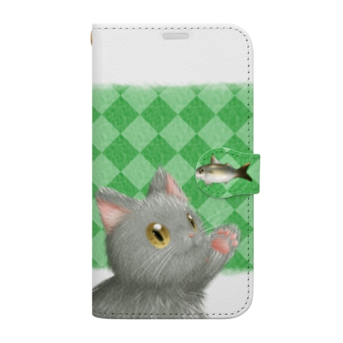 お魚にゃーvar.3もふもふ　灰猫　グリーン　ダイヤ柄　上下白ライン　肉球マーク付き Book-Style Smartphone Case