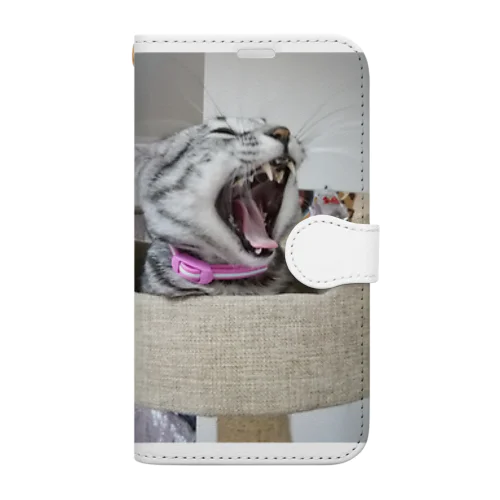 大怪獣 Book-Style Smartphone Case